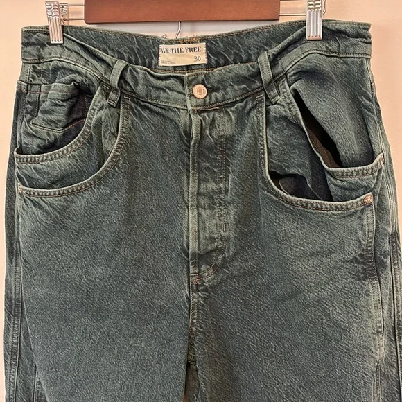 NWOT FREE PEOPLE WE THE FREE WOMENS FINAL COUNTDOWN CUFFED JEANS LUKE GREEN DYE - Picture 5 of 7
